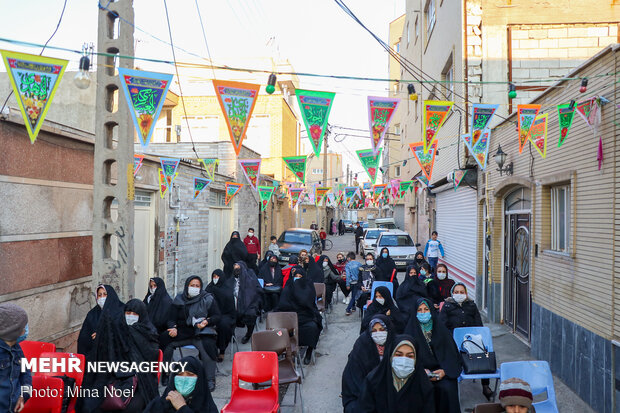 جشن نیمه شعبان در کوچه دوستان