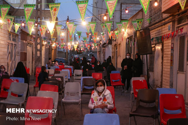 جشن نیمه شعبان در کوچه دوستان