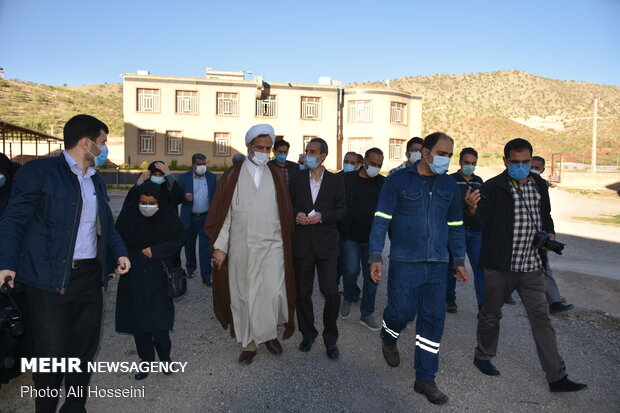 بازدید حجت الاسلام درویشیان از واحدهای شهرک صنعتی خرم آباد
