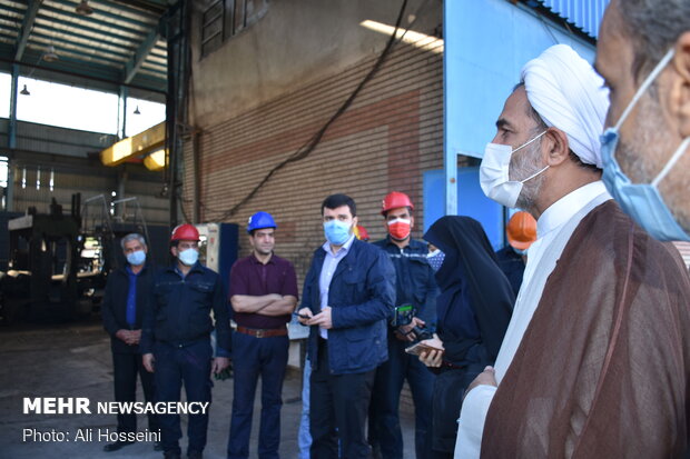 بازدید حجت الاسلام درویشیان از واحدهای شهرک صنعتی خرم آباد