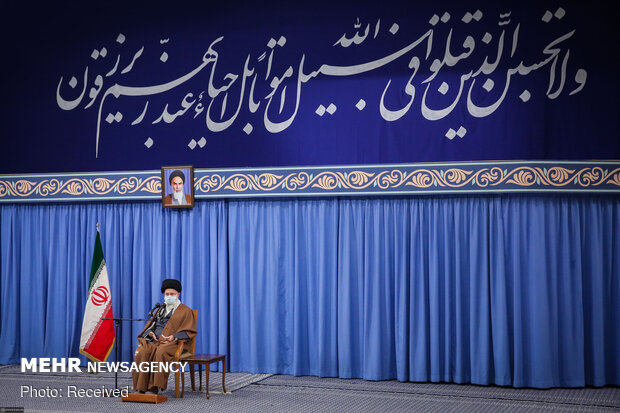 دیدار اعضای ستاد کنگره ملّی شهدای استان یزد با رهبر معظم انقلاب