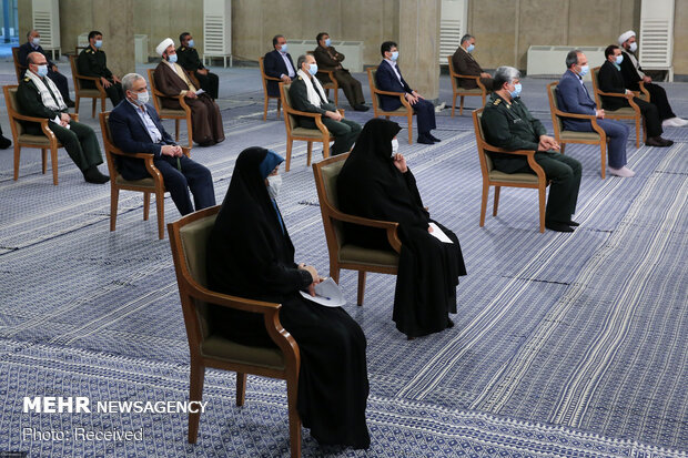 Leader's meeting with Yazd Martyrs National Congress members