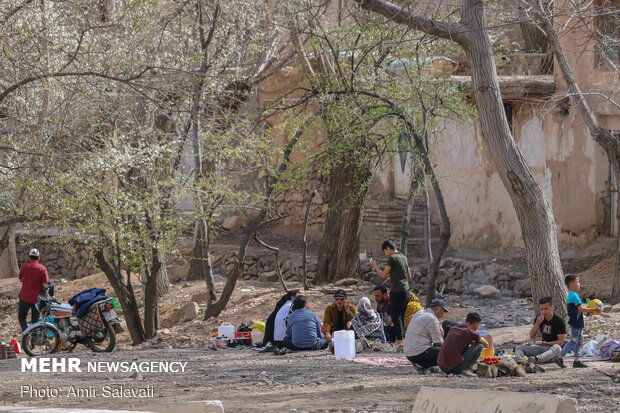 روز طبیعت در شهمیرزاد سمنان