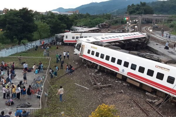 تائیوان میں ٹرین حادثے میں 36 افراد ہلاک