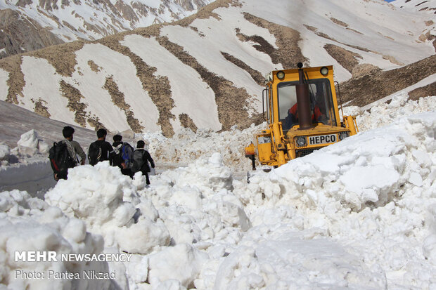 برف روبی و بازگشایی جاده دهستان موگویی