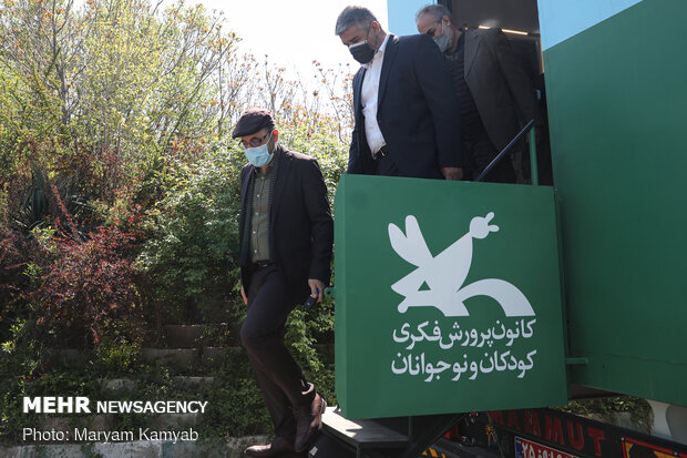 4 mobile theaters inaugurated in Tehran