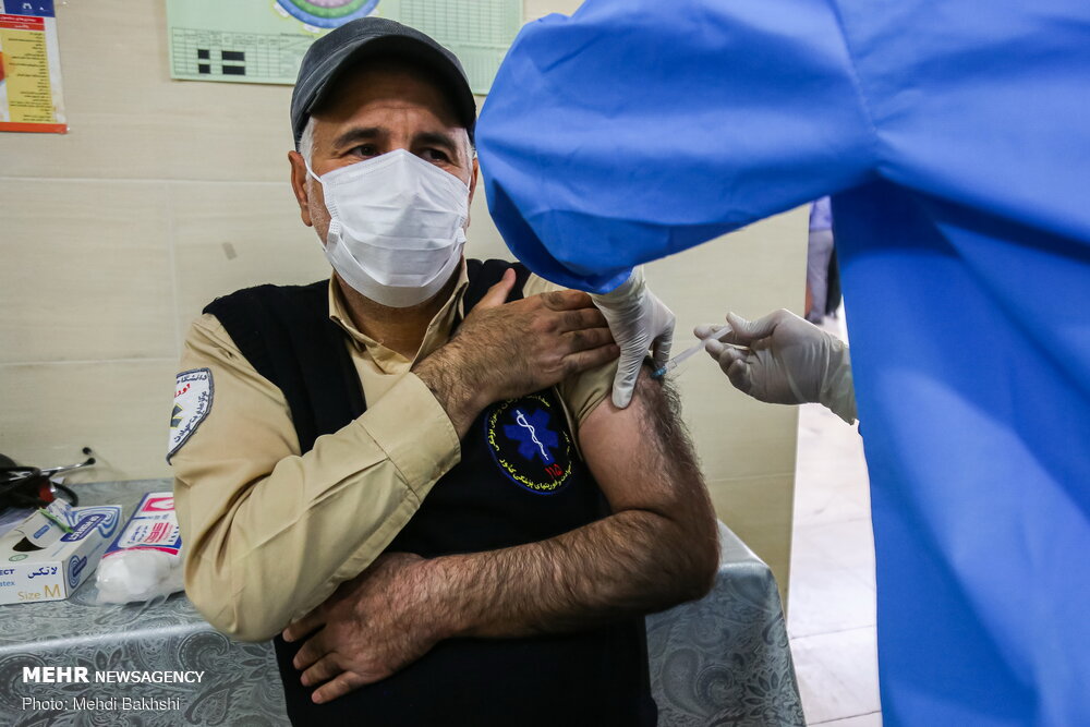 ۶۷ هزار کردستانی واکسن کرونا را دریافت کرده اند