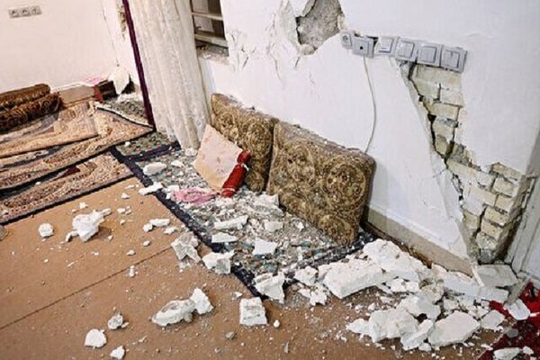 کانون زلزله کوخرد بود/خسارت جانی گزارش نشده/ترک خوردگی دیوارمنازل