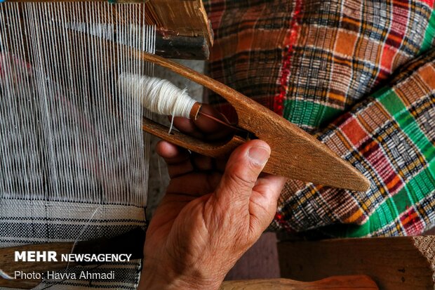 Tablecloth weaving in Mazandaran