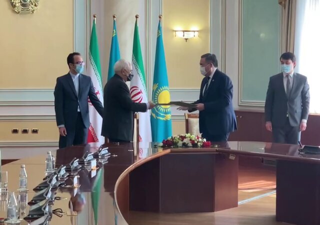 ایران اور قزاقستان کے وزراء خارجہ نے باہمی تعاون کے معاہدے پر دستخط کردیئے