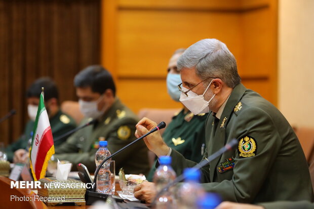 Iranian, Tajik defense ministers meeting