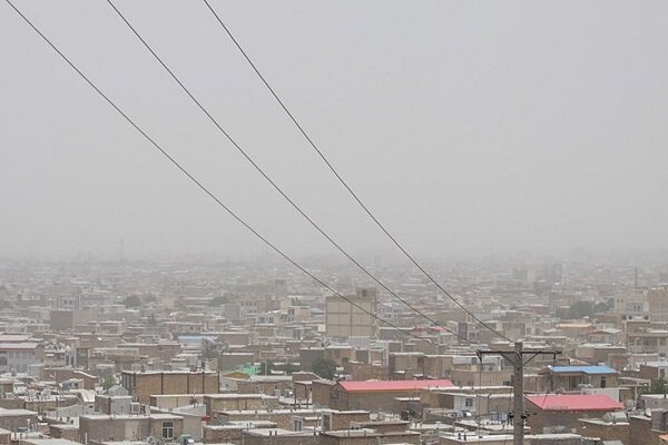 هوای زنجان در وضعیت ناسالم قرار دارد