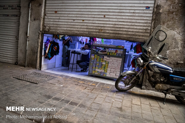 Tehran’s Grand Bazaar closed after sharp rise in COVID-19