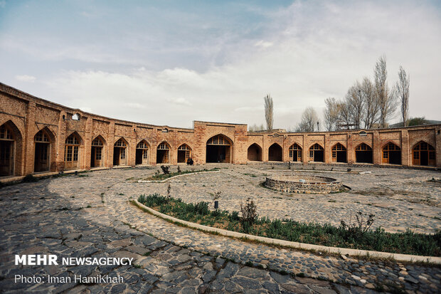 «تاج آباد»؛ کاروانسرای مدور ایران