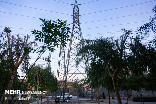 قطع برق ۳۰۰ مشترک در سه روستای زلزله زده/شبکه آبرسانی مشکلی ندارد