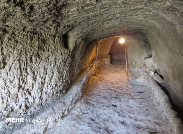 رمز و رازهای دستکندهای ۱۸۰۰ ساله شهر باستانی خرمی