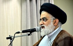 پیامبران الهی بسترهای لازم فهم و ارتقای فکری مردم را فراهم می‌کردند