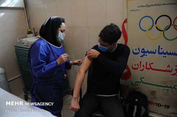 Iranian Olympic athletes receive Covid vaccine