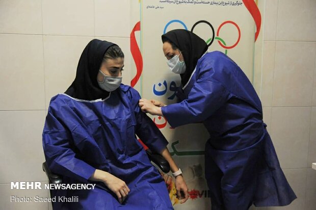 Iranian Olympic athletes receive Covid vaccine