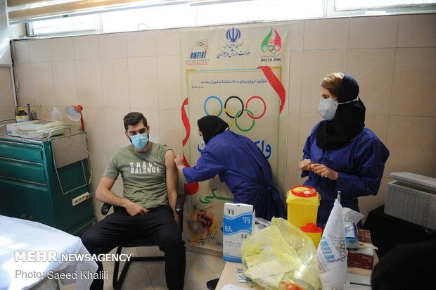 Iranian Olympic athletes receive Covid vaccine