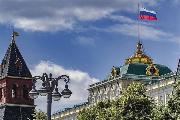 مكتب مساعد الرئيس الروسي يوجه دعوة للسفير الأمريكي في روسيا