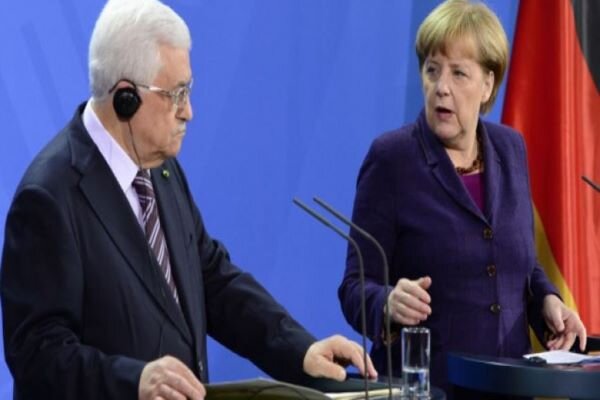رایزنی «محمود عباس» و «آنگلا مرکل» درباره انتخابات فلسطین