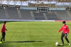 2 Karabakh children wish to play football with famous players