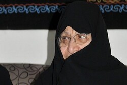 پیکر همسر شهید سید مجتبی نواب صفوی در حرم مطهر رضوی آرام گرفت