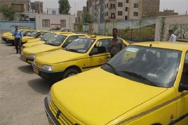 استقرار ۳۰۰ دستگاه تاکسی و ۵۰ اتوبوس در میدان آزادی کرمانشاه