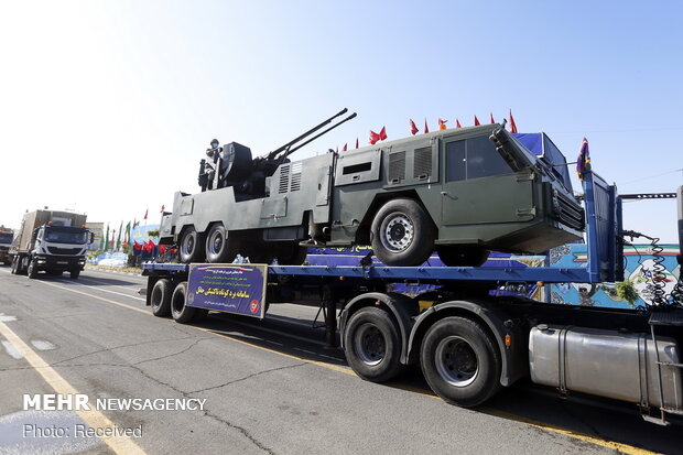 Army Day parade held in Tehran