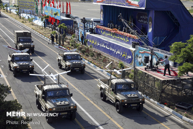 Army Day parade held in Tehran