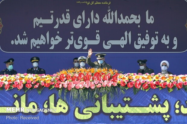 Army Day parade held in Tehran