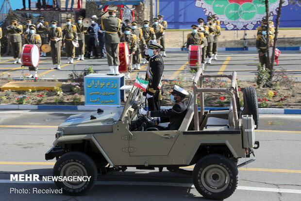 Army Day parade held in Tehran