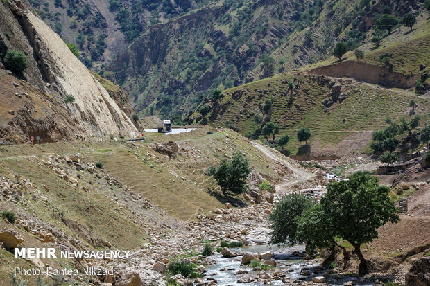 غربالگری عشایر در مبادی ورودی استان چهارمحال و بختیاری