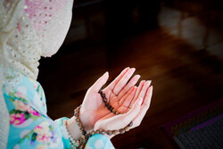 چگونه نماز لیله الرغائب را بخوانیم؟ / بهترین دعاهای شب  لیلة الرغائب