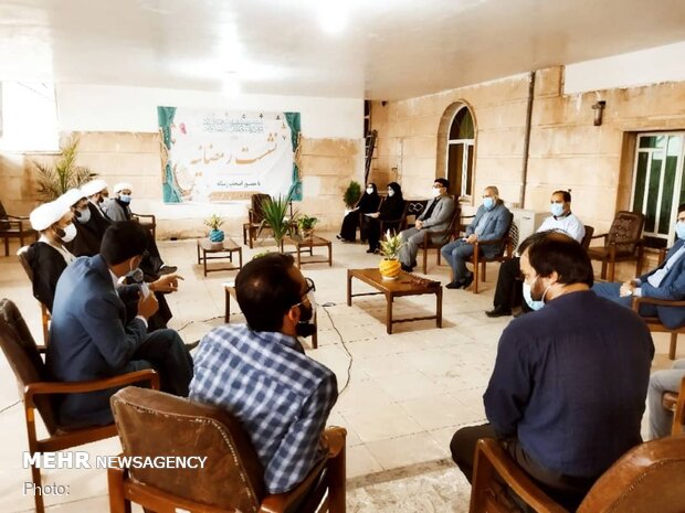 نشست صمیمی اهالی رسانه لرستان با مدیران تبلیغات اسلامی