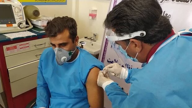 آغاز واکسیناسیون آتش نشانان شیراز