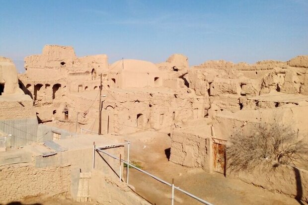 وزیر میراث‌فرهنگی ثبت چهار اثر تاریخی استان سمنان را ابلاغ کرد