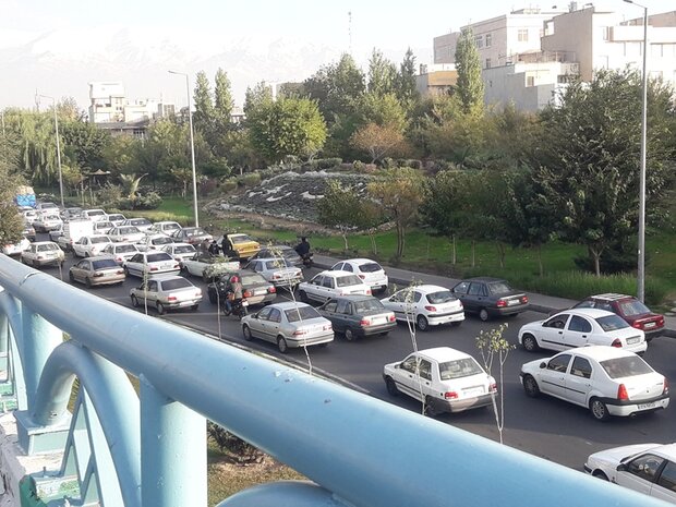 ترافیک سنگین در آزادراه قزوین - کرج 