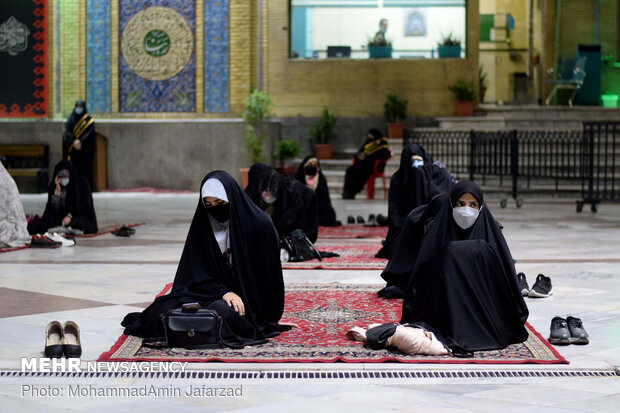 Holy Ramadan in Imamzadeh Saleh shrine