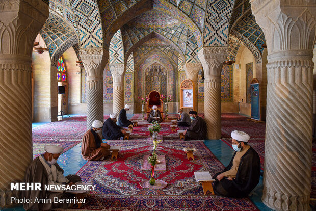 Recitation of Holy Quran in Nasir al-Mulk Mosque in Shiraz