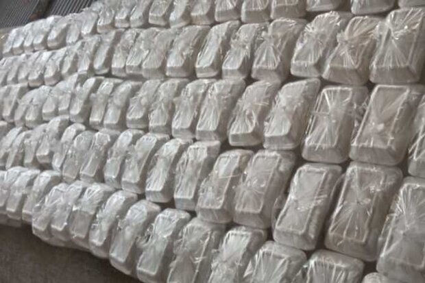 پخت غذای گرم برای نیازمندان جایگزین هزینه مراسم ختم درزرین دشت شد پخت غذای گرم برای نیازمندان جایگزین هزینه مراسم ختم درزرین دشت شد