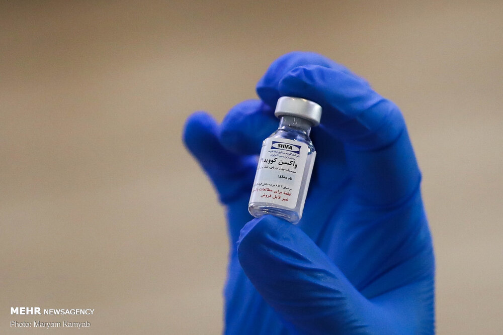 دولت باید واکسن کرونا را به صورت رایگان برای همه تامین کند