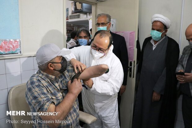 آغاز واکسیناسیون جانبازان ۵۰ تا ۷۰ درصد در مشهد