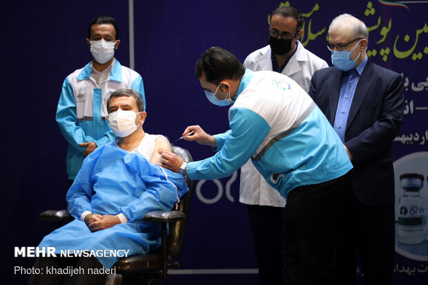 Iran-Cuba vaccine tested on 5 volunteers
