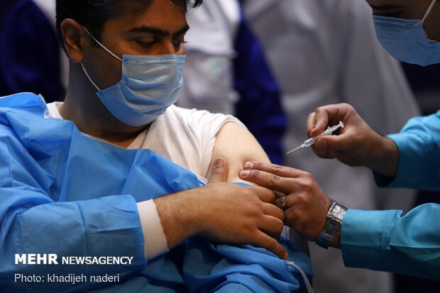 Iran-Cuba vaccine tested on 5 volunteers
