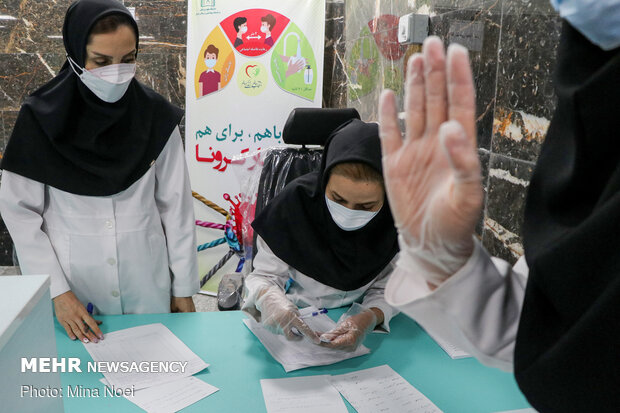 Vaccination of senior citizens starts in Tabriz