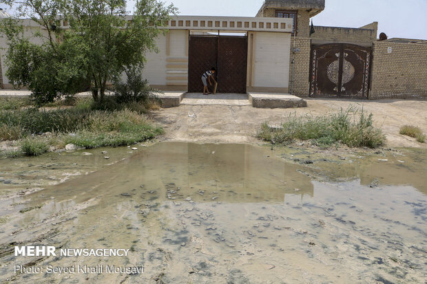 گلدشت در محاصره فاضلاب