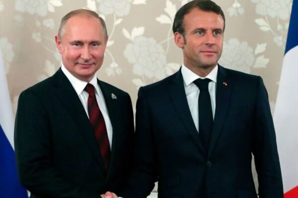 Putin ve Macron telefonda Karabağ'ı görüştü