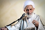 سخنرانی حجت الاسلام والمسلمین قرائتی در هیات آیین حسینی